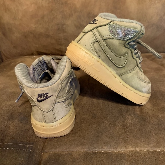 Army green Toddler high top Jordan’s - size 5C! - Picture 5 of 7